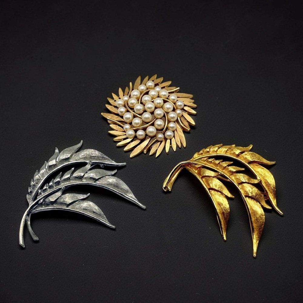 Vintage Trifari Brooch Bundle Lot of 3 Signed Gold Silver Tone Leaf Pearl Pins